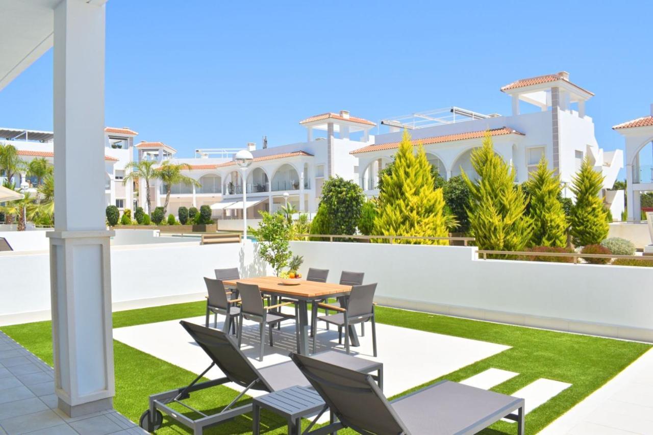New Build Apartment On Beautiful Modern Complex Rojales Ngoại thất bức ảnh
