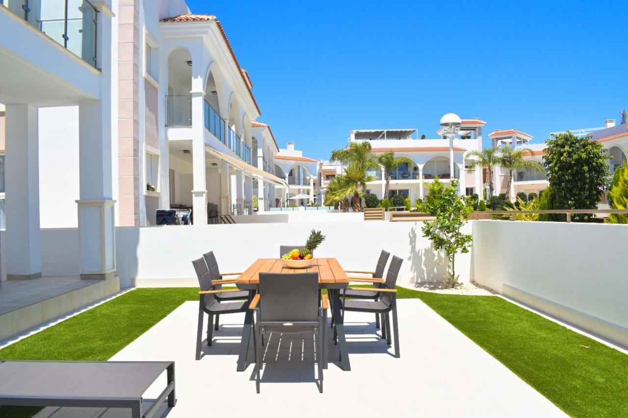 New Build Apartment On Beautiful Modern Complex Rojales Ngoại thất bức ảnh